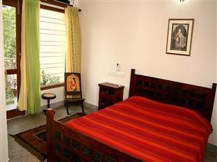 לינה וארוחת בוקר ניו דלהי Chhoti Haveli מראה חיצוני תמונה